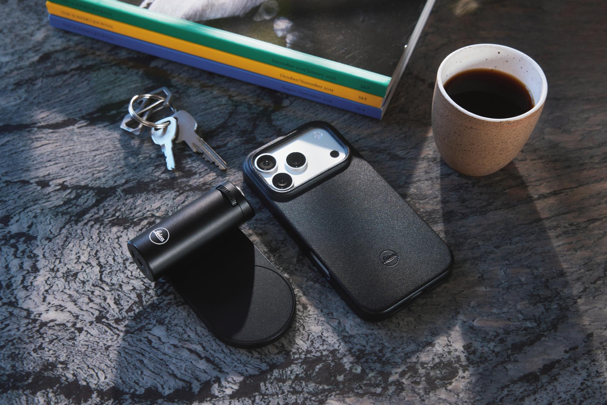 Leica LUX Case priekš iPhone 17 Pro, 17 Pro Max Leica LUX Case priekš iPhone 17 Pro, 17 Pro Max